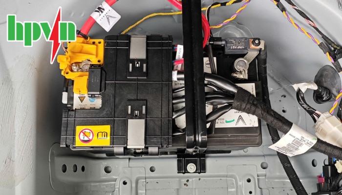 Ắc quy nguy&ecirc;n bản xe Vinfast Lux A2.0