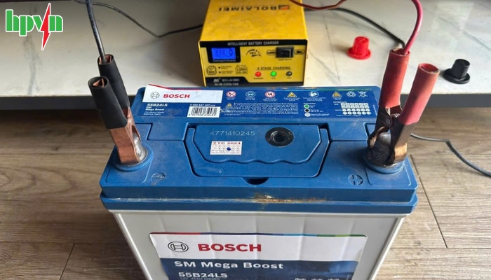 Sạc bình ắc quy khô có chế độ tự động