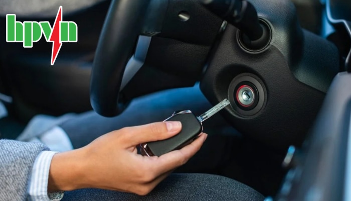 Khởi động xe đ&uacute;ng c&aacute;ch