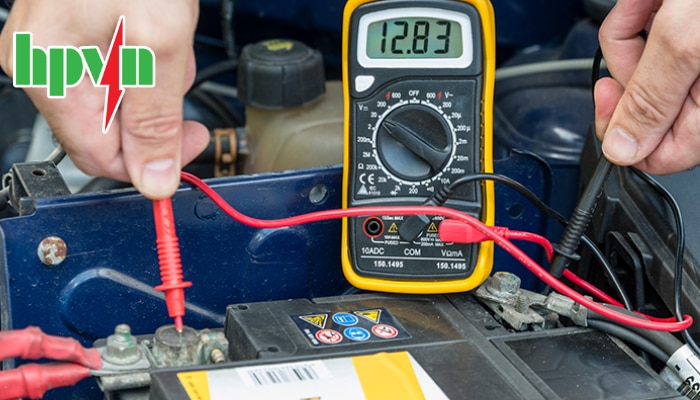 Kiểm tra định kỳ mức điện &aacute;p của ắc quy