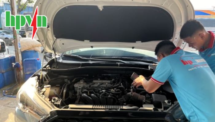 Đội ngũ kỹ thuật lắp đặt đ&uacute;ng chuẩn, an to&agrave;n